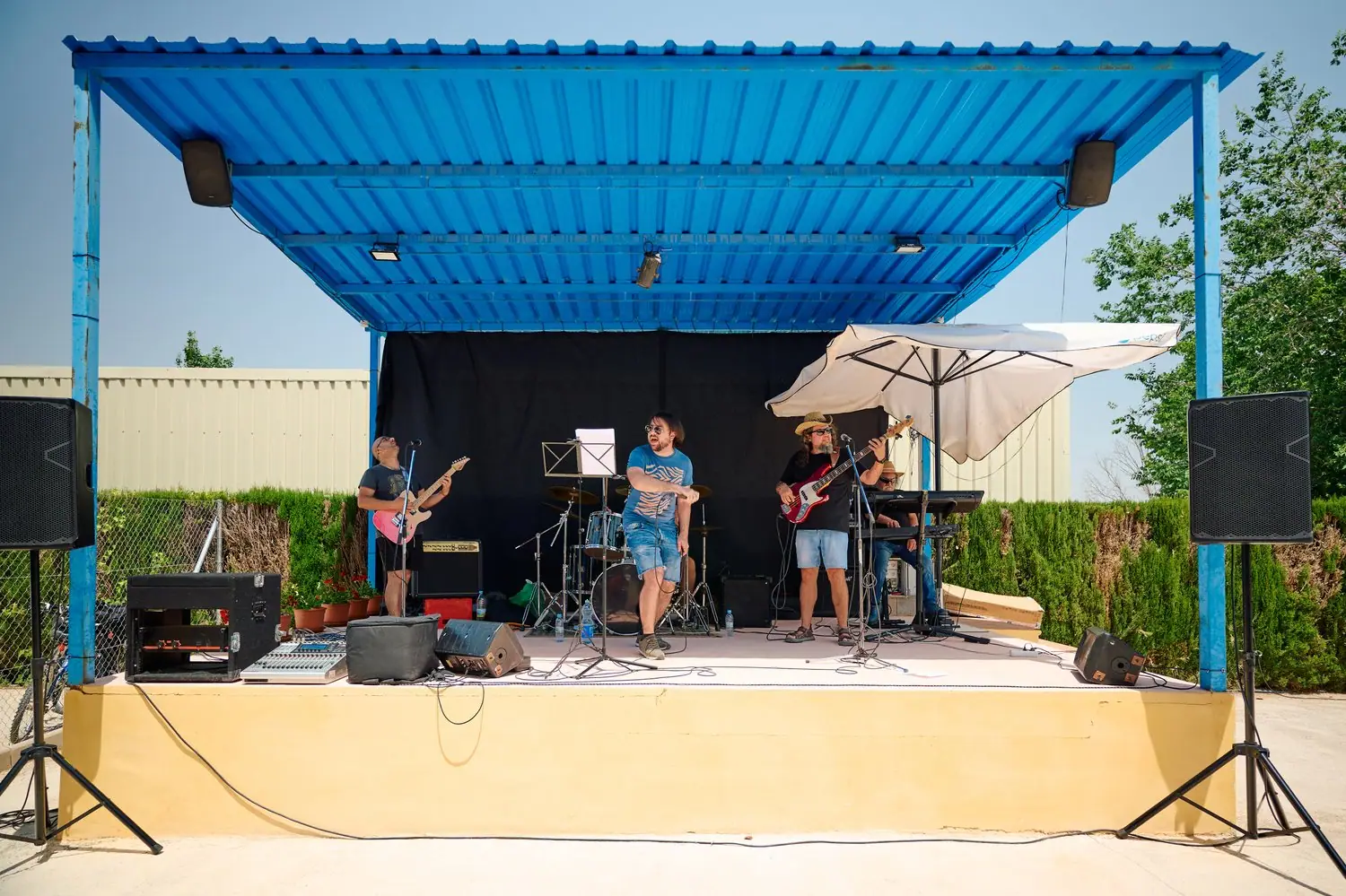 Jak zorganizować koncert w plenerze - poradnik dla początkujących