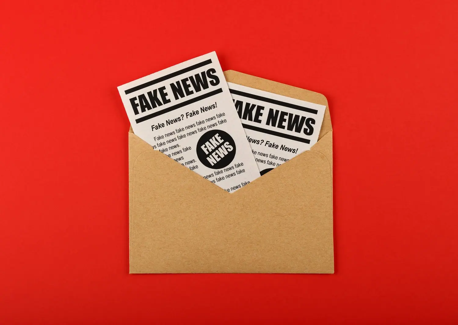 Jak rozpoznać fake newsy i dezinformację w mediach społecznościowych